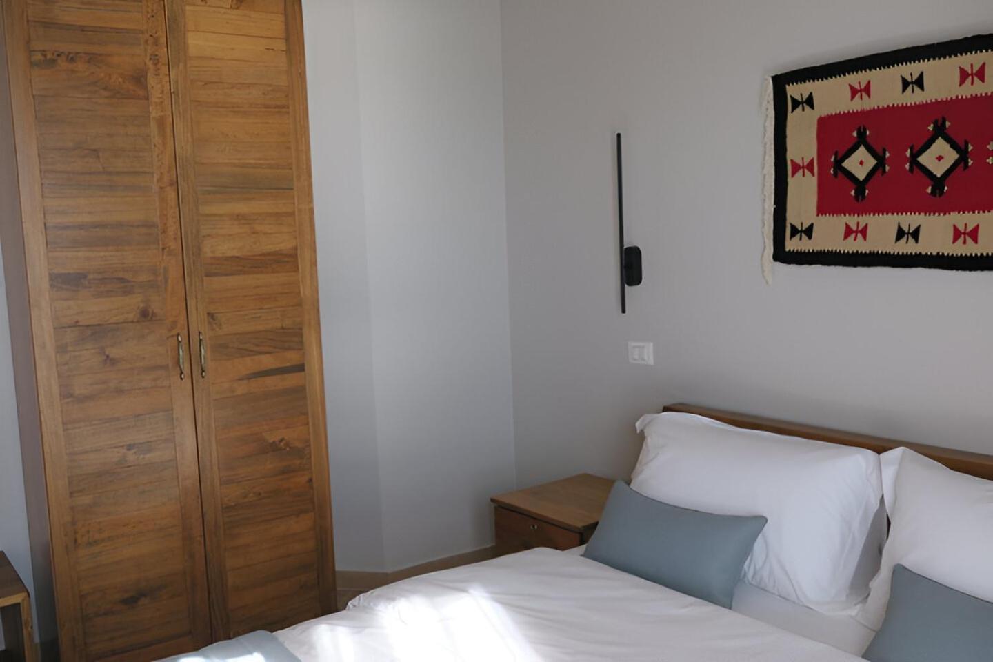 Doko Hotel Radhimë المظهر الخارجي الصورة