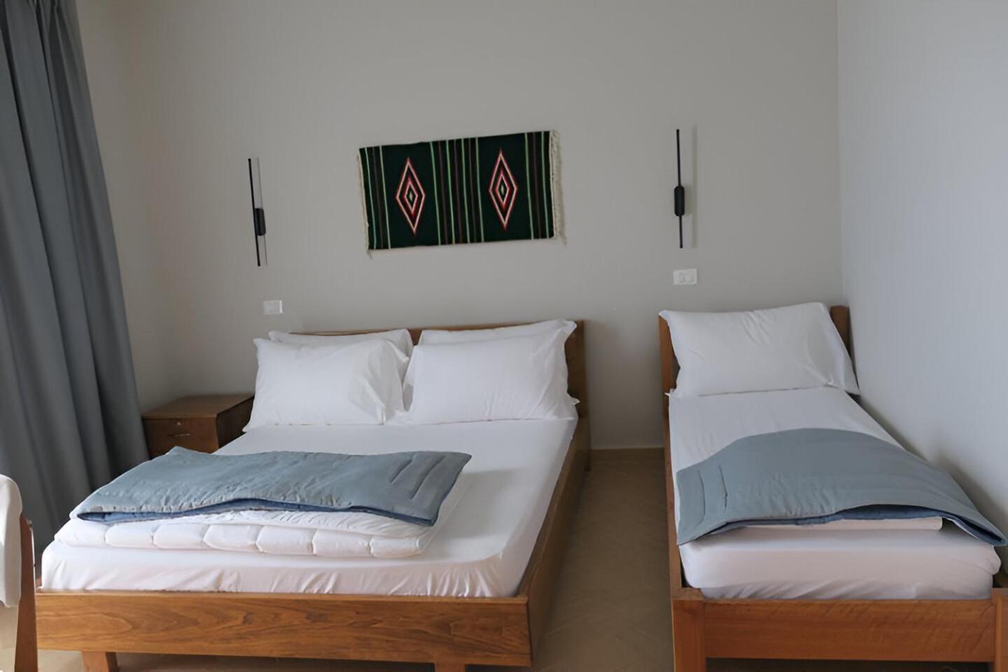 Doko Hotel Radhimë المظهر الخارجي الصورة