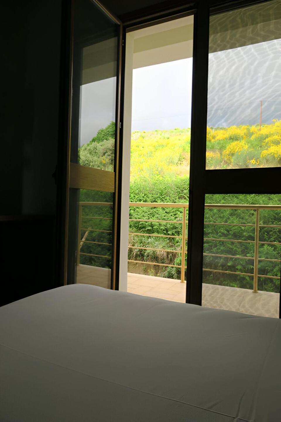 Doko Hotel Radhimë المظهر الخارجي الصورة