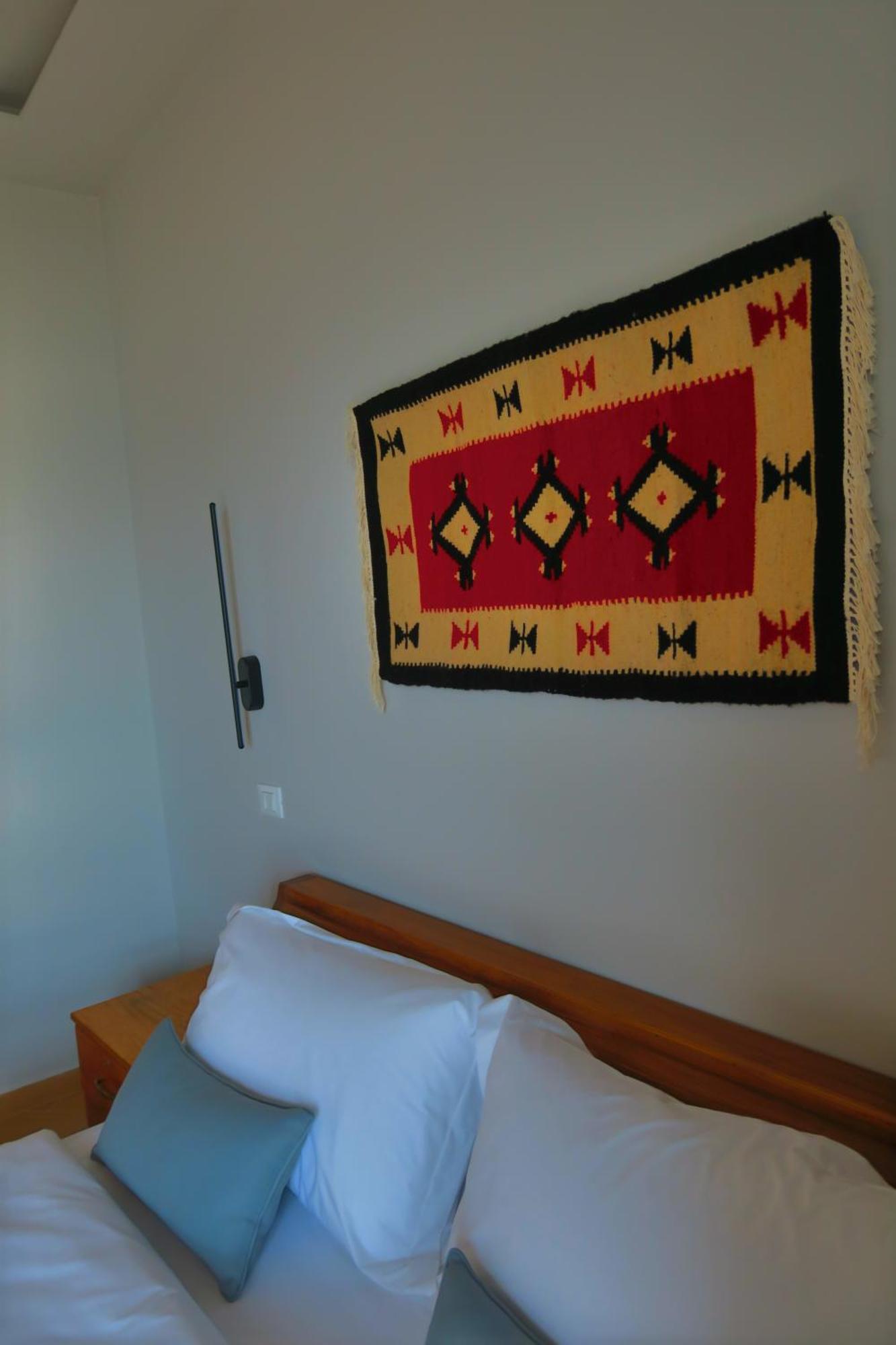 Doko Hotel Radhimë المظهر الخارجي الصورة