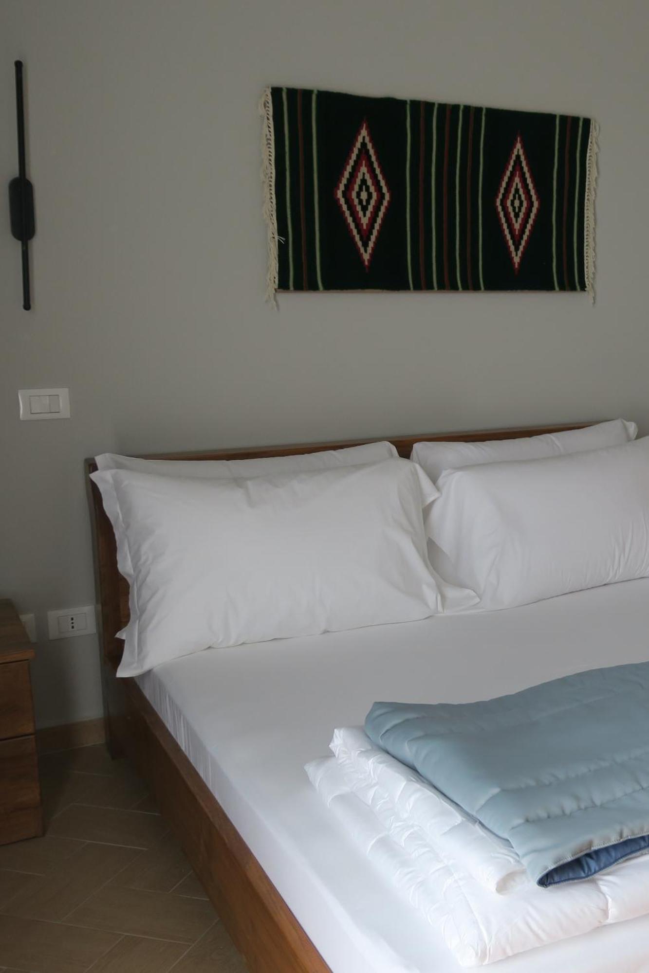 Doko Hotel Radhimë المظهر الخارجي الصورة