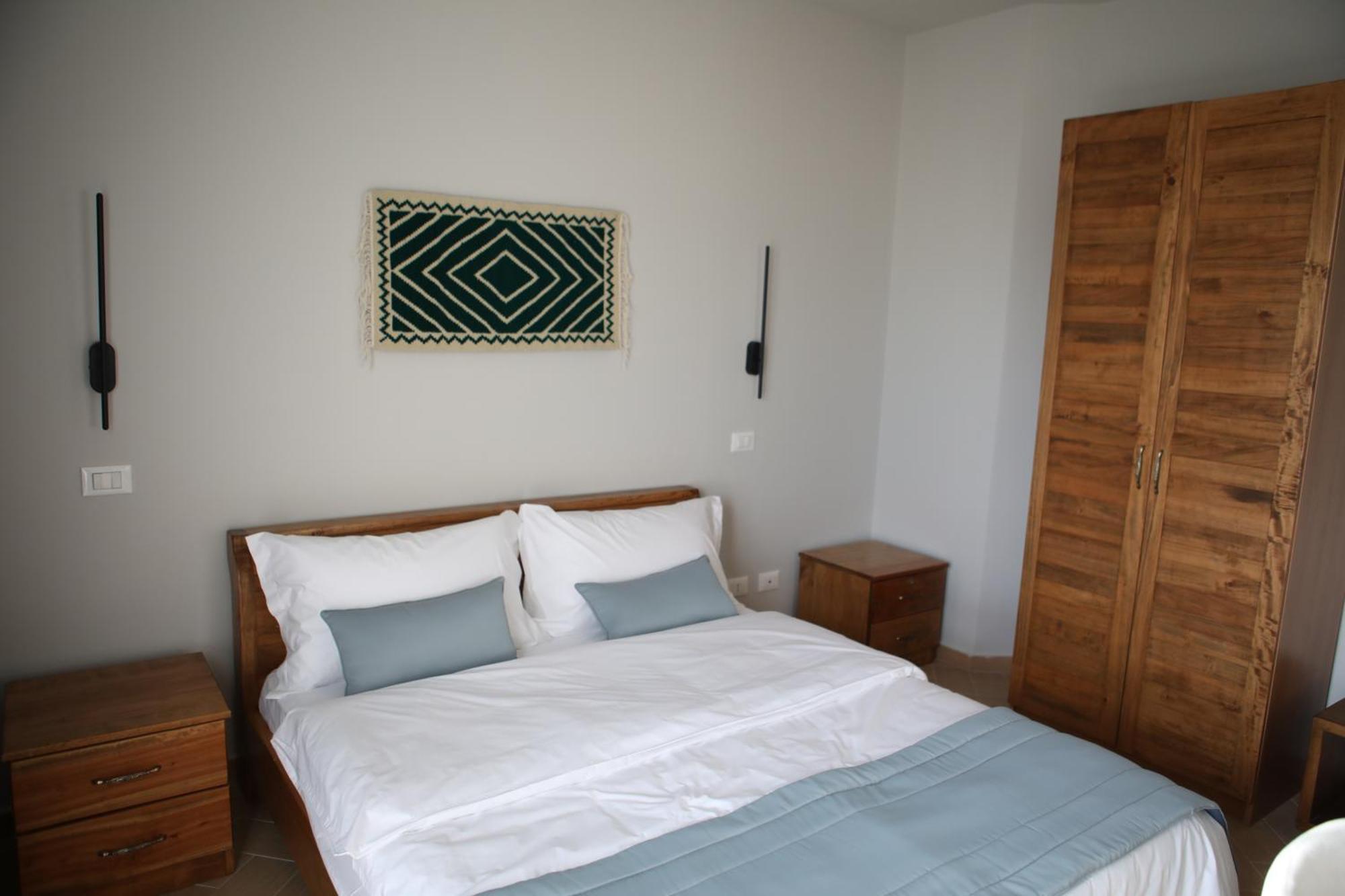 Doko Hotel Radhimë المظهر الخارجي الصورة